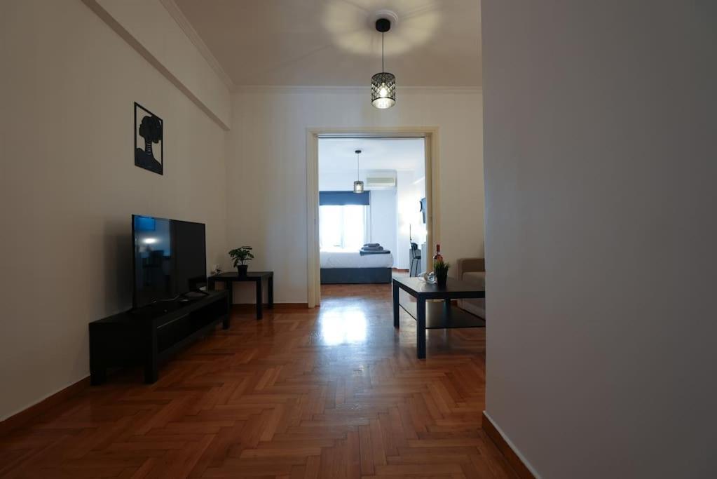 Syntagma Square, 70Sqm Pentelis Sunny Apartment Athen Eksteriør bilde