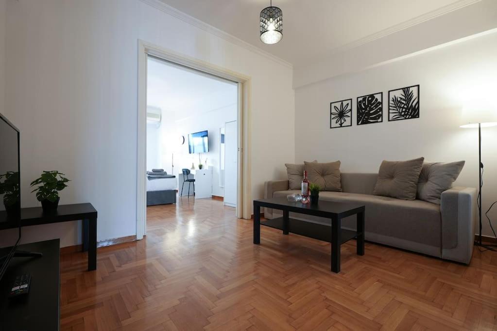 Syntagma Square, 70Sqm Pentelis Sunny Apartment Athen Eksteriør bilde