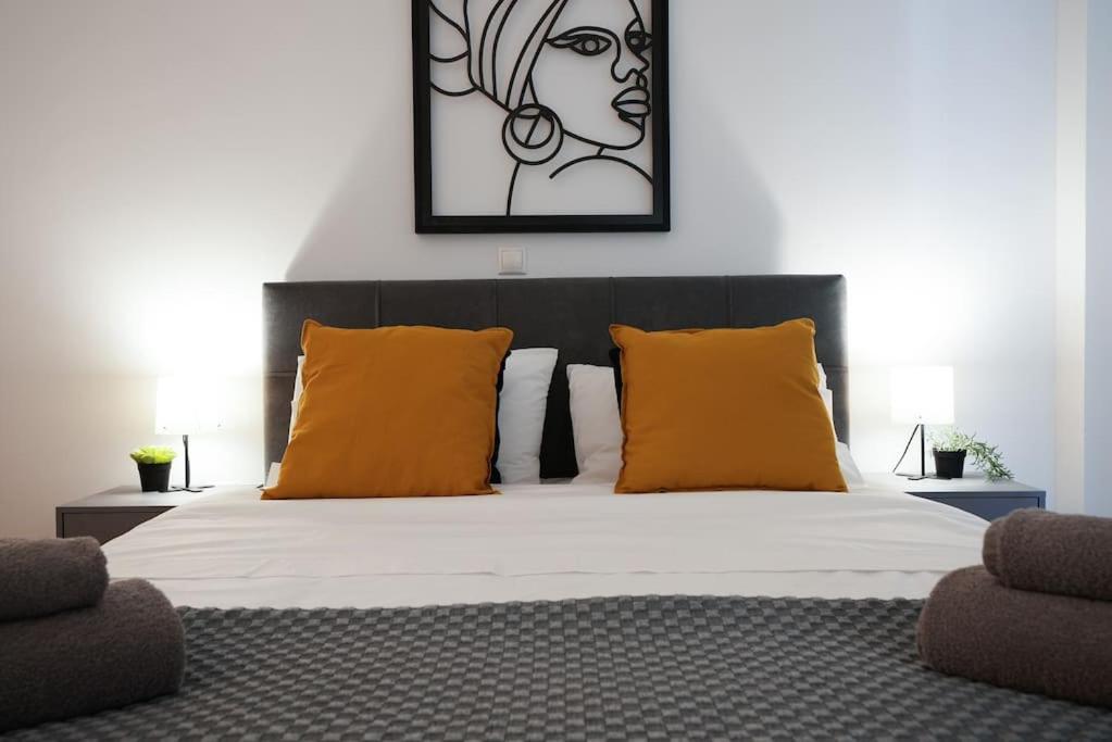 Syntagma Square, 70Sqm Pentelis Sunny Apartment Athen Eksteriør bilde