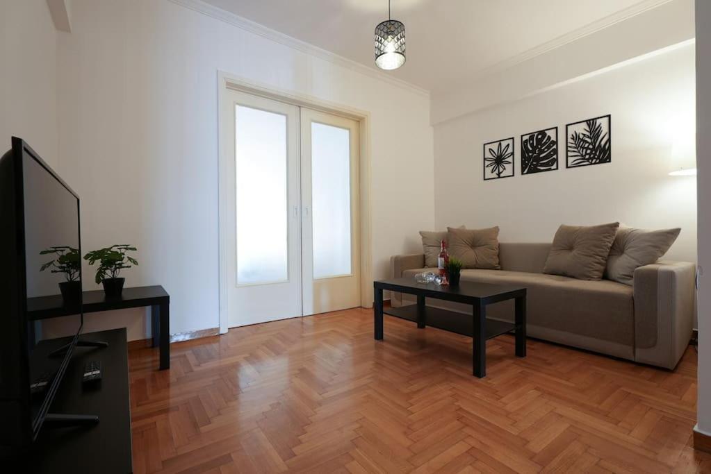 Syntagma Square, 70Sqm Pentelis Sunny Apartment Athen Eksteriør bilde
