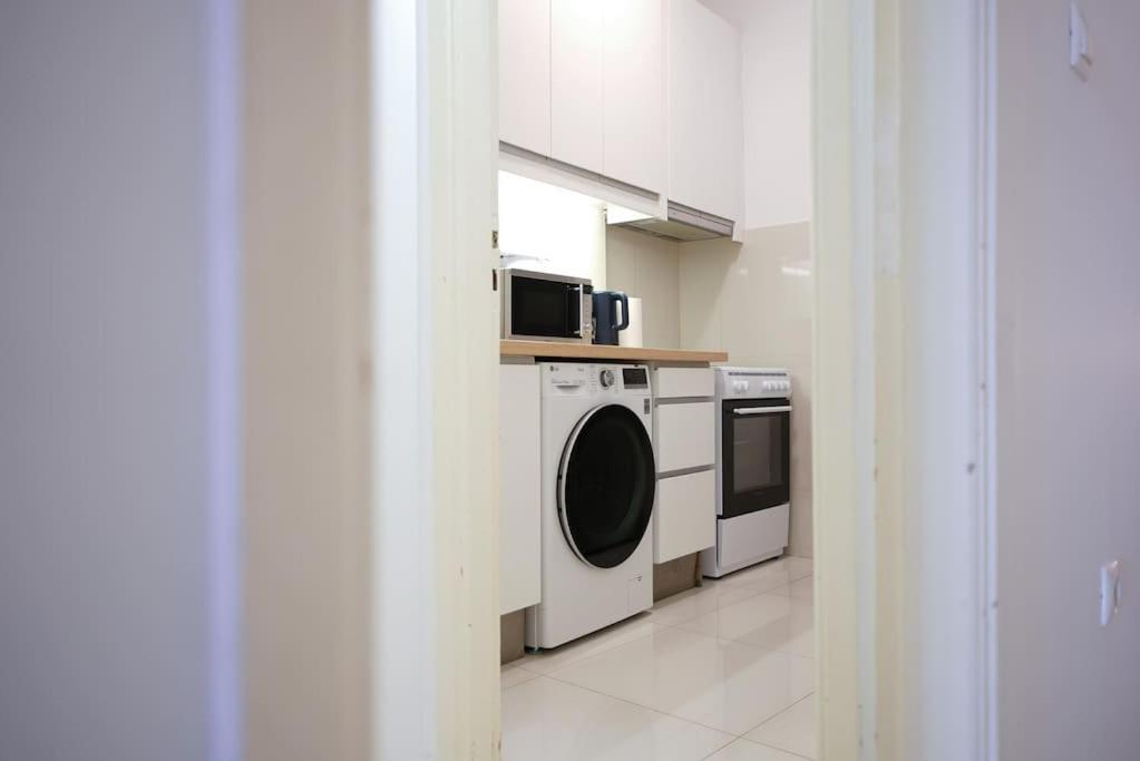 Syntagma Square, 70Sqm Pentelis Sunny Apartment Athen Eksteriør bilde
