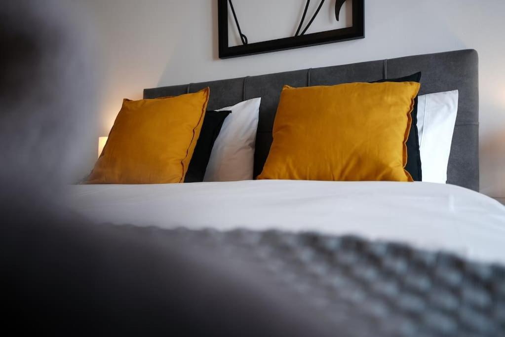 Syntagma Square, 70Sqm Pentelis Sunny Apartment Athen Eksteriør bilde