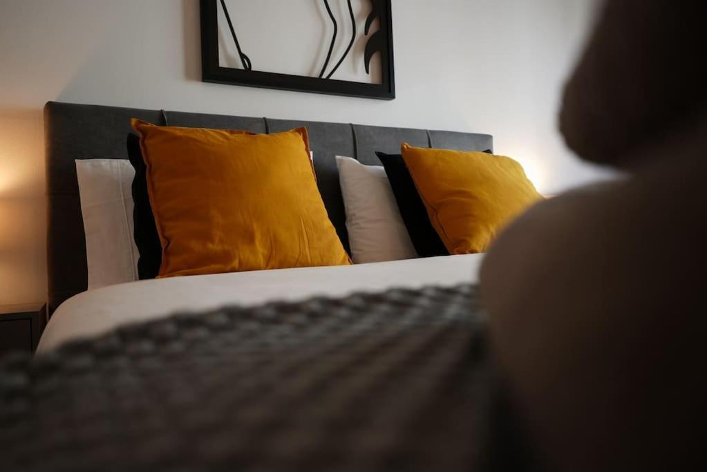 Syntagma Square, 70Sqm Pentelis Sunny Apartment Athen Eksteriør bilde