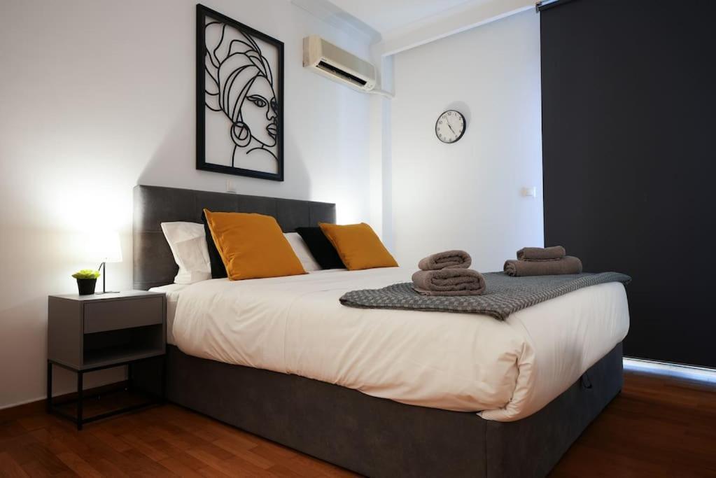 Syntagma Square, 70Sqm Pentelis Sunny Apartment Athen Eksteriør bilde